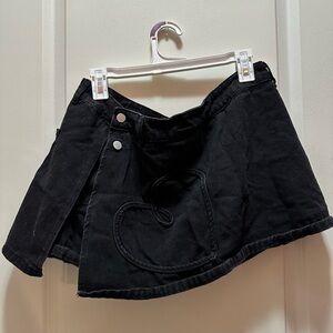 Shein Curve 1X Black Mini Skort with Heart Applique